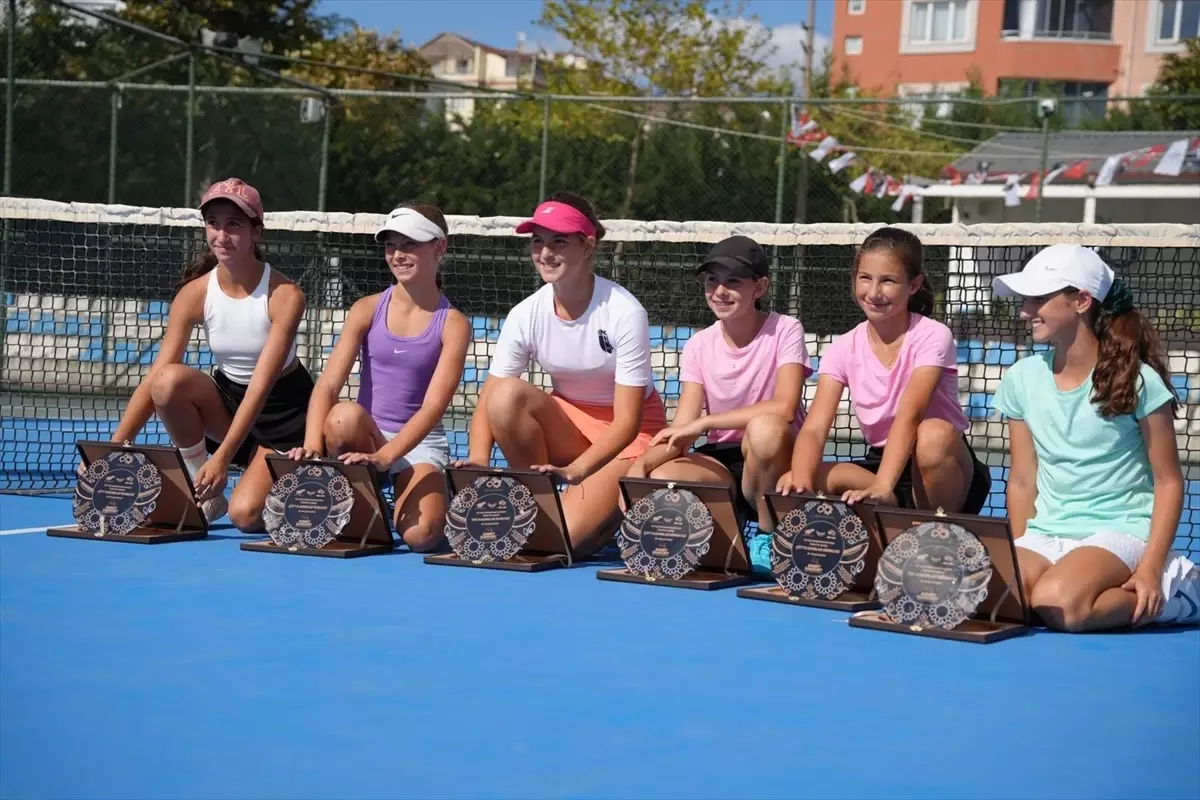 Çorlu’da Tenis Turnuvası Finali Gerçekleşti