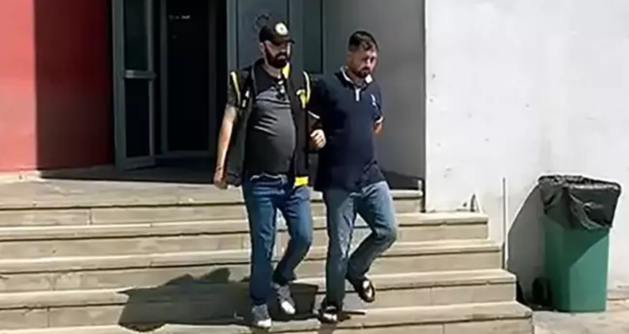 Emekliyi dolandırdı, alışveriş merkezinde yakalandı