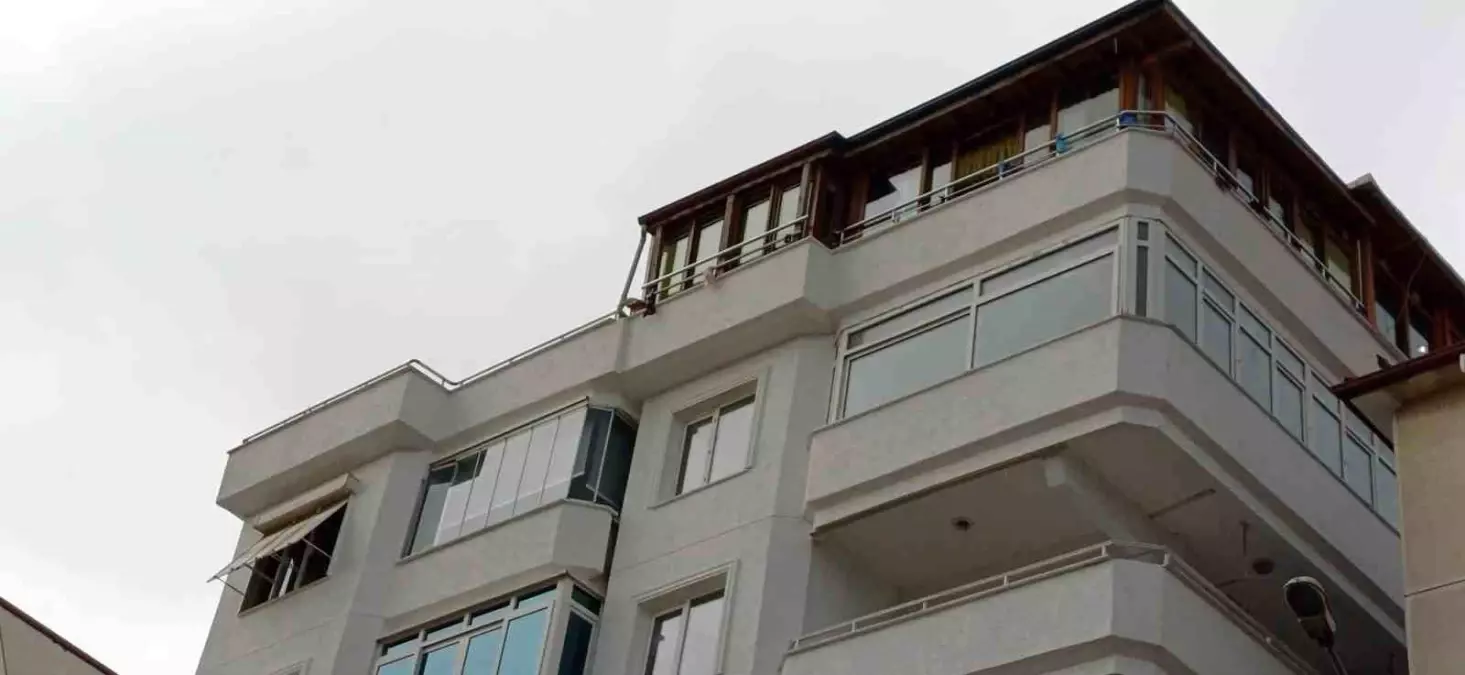 Ünlü Sanatçı Güllü’nün Trajik Ölümü