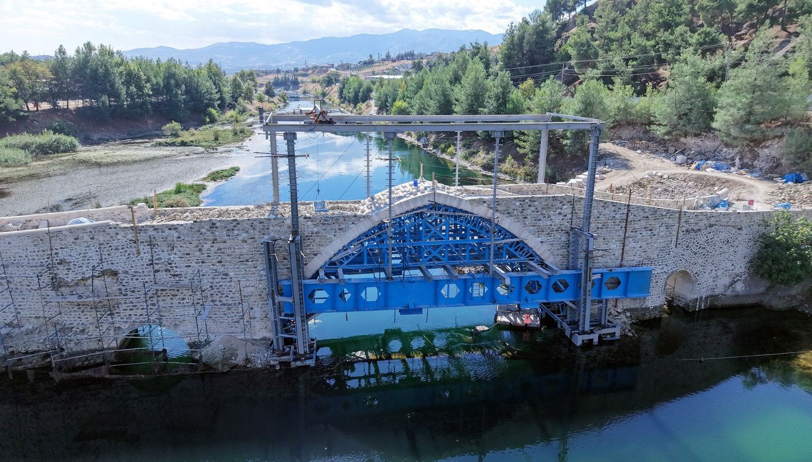 5 asırlık Ceyhan Köprüsü’nün restorasyonunda sona gelindi