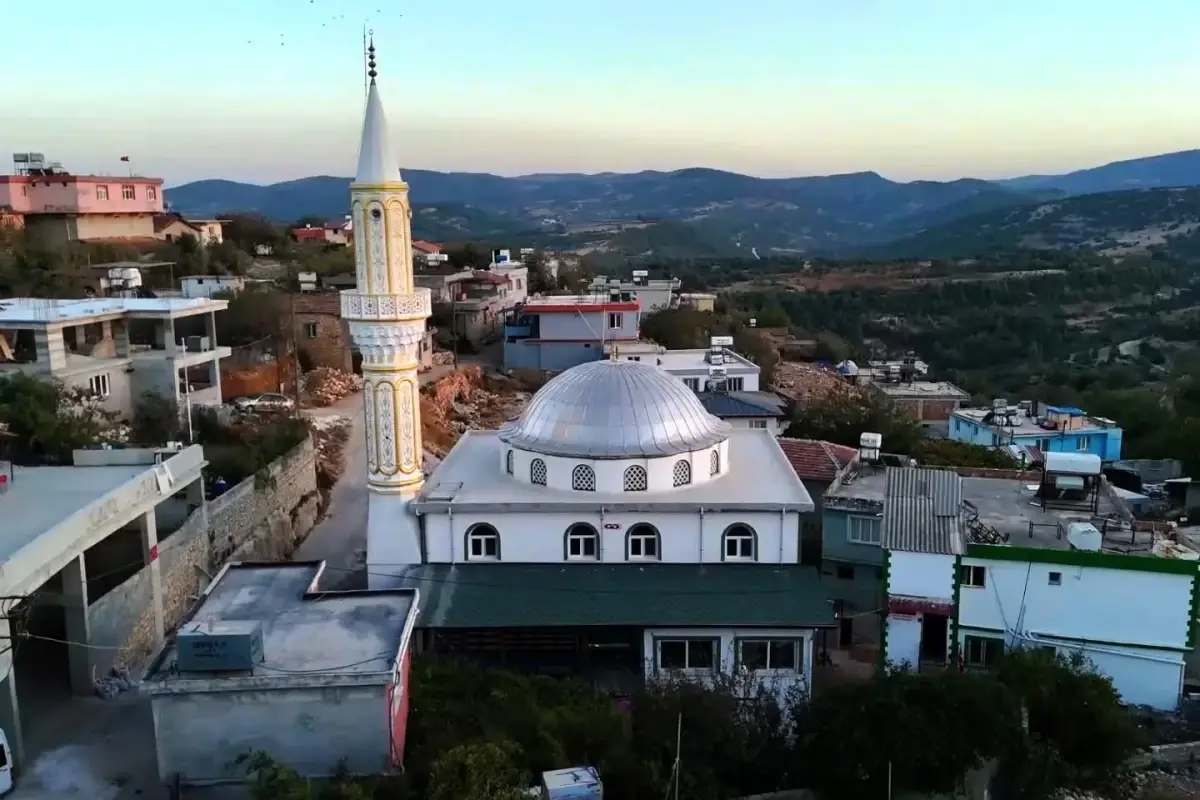 Hatay’da Deprem Sonrası Yeniden İnşa Edilen Sofular Camii Açıldı