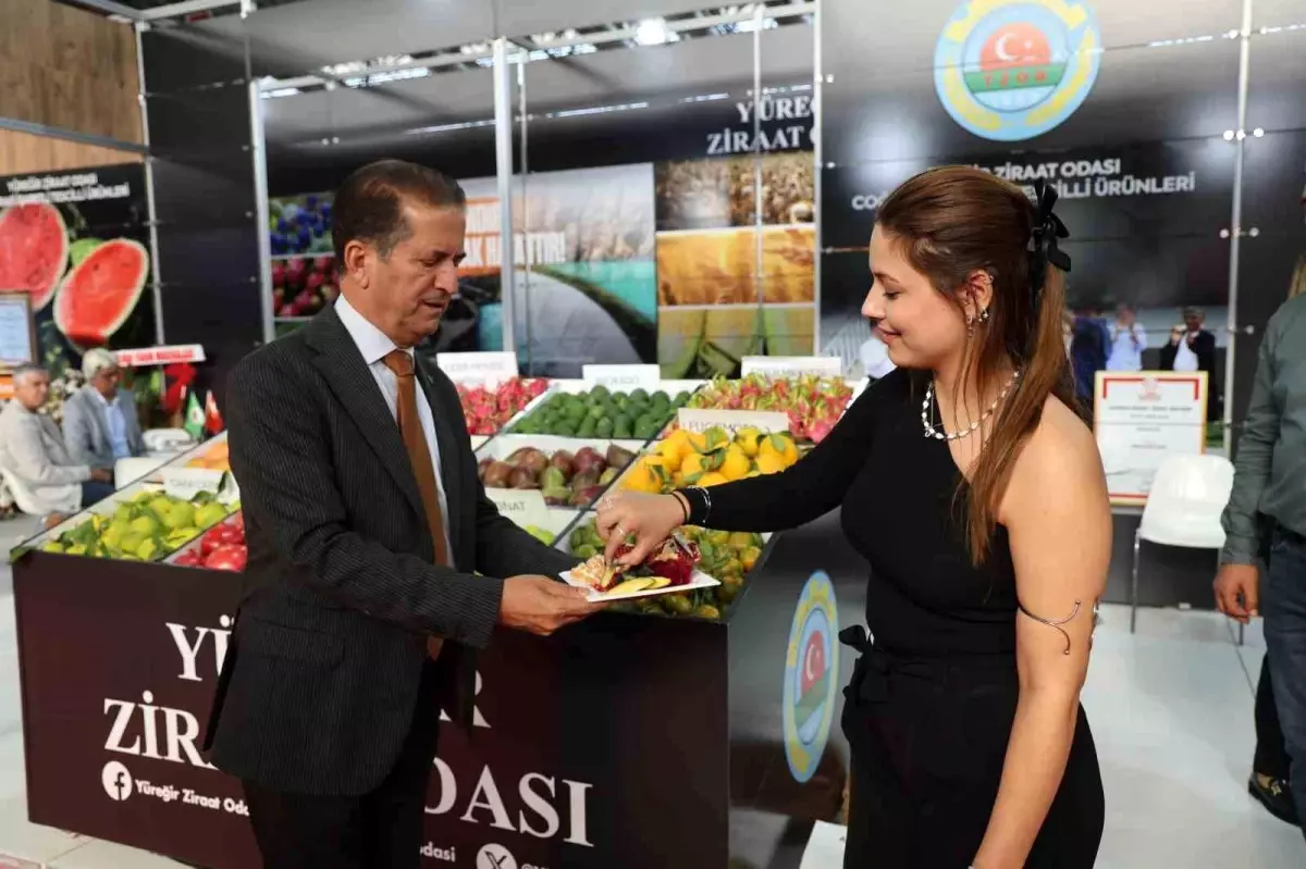 Adana’da Tropikal Meyveler Şaşırttı