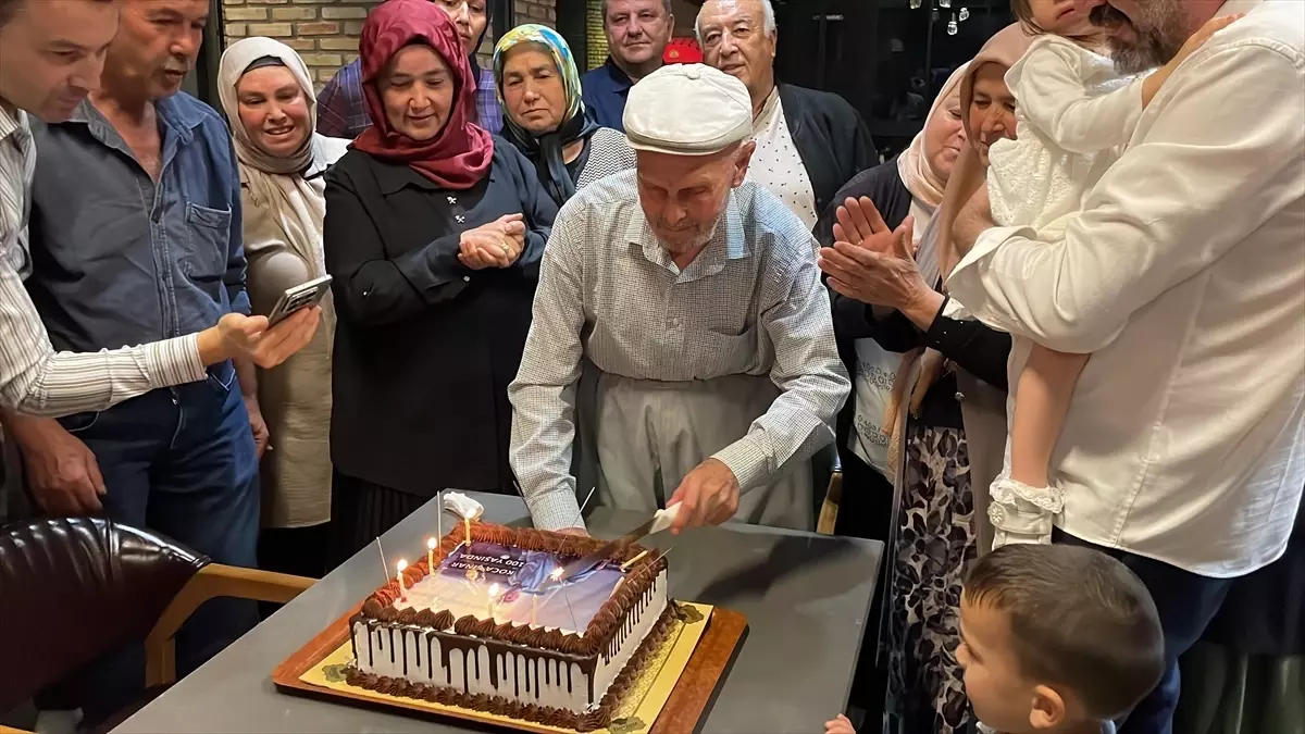 Adil Canıtez 100. Yaşını Kutladı