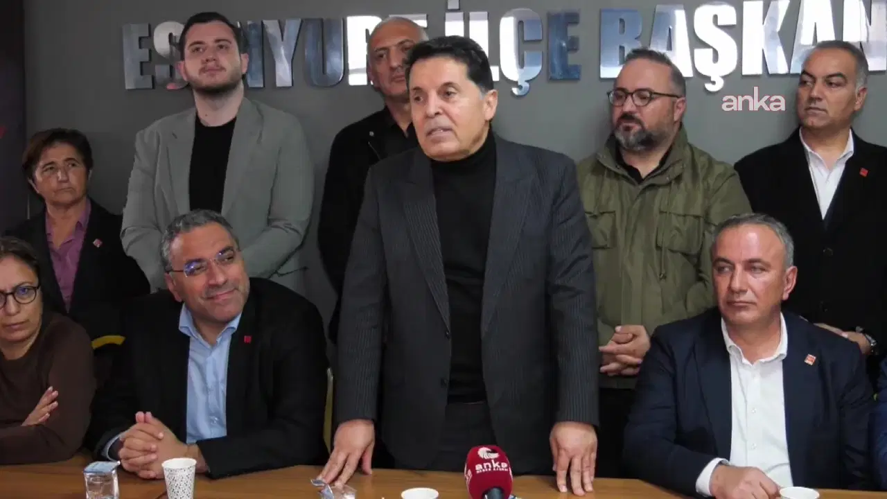 Ahmet Özer, Ekrem İmamoğlu ile diyaloğunu anlattı: ‘Çıkarken tesadüfen karşılaştık’