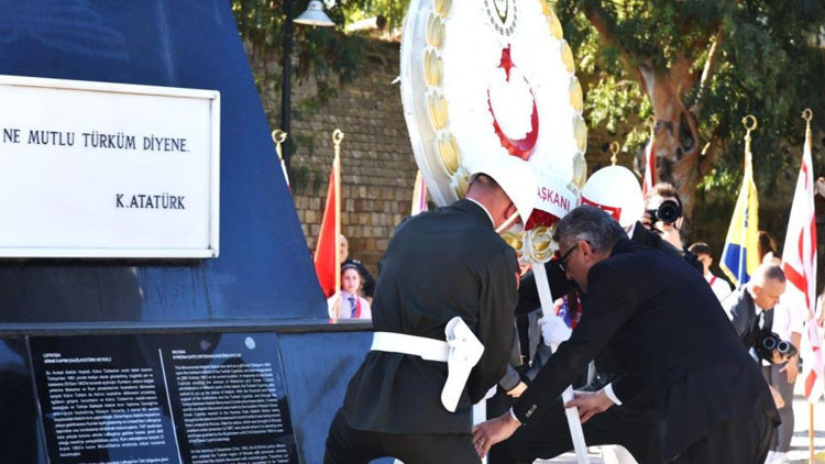 KKTC’nin 42’nci yılı törenlerle kutlandı