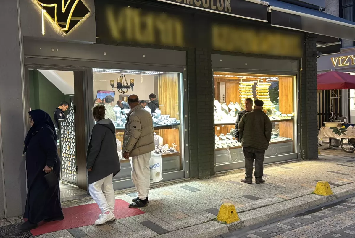 Kuyumcuda Hırsızlık: 2 Milyon Liralık Altın Çalındı
