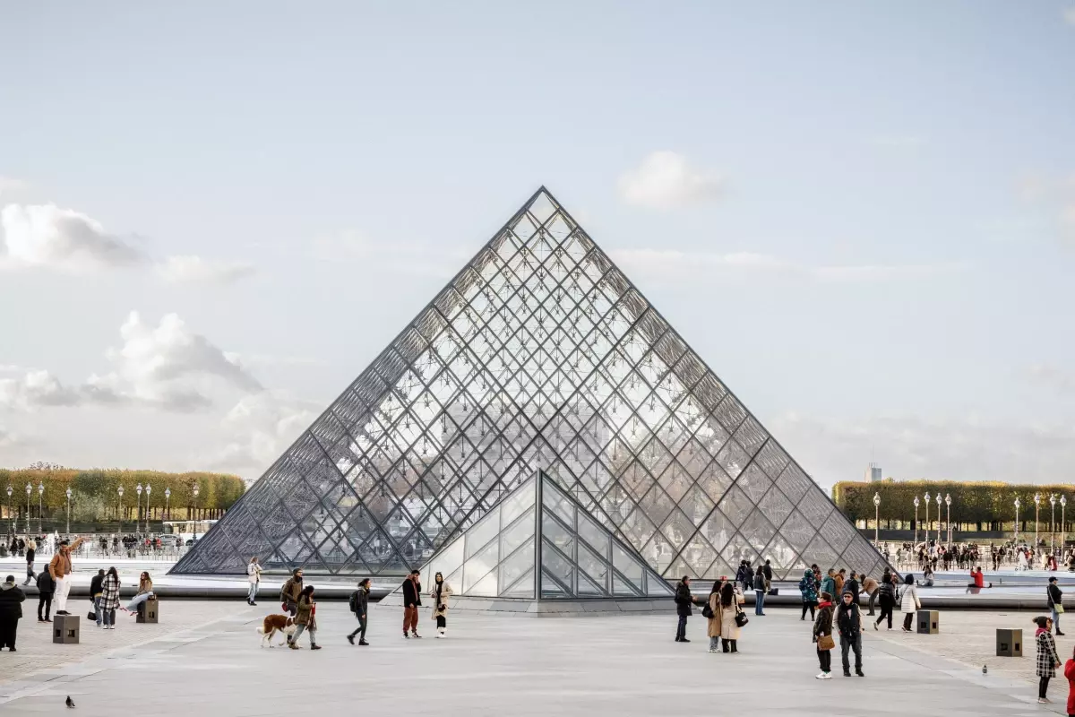 Louvre Müzesi Soygununda 4 Tutuklama