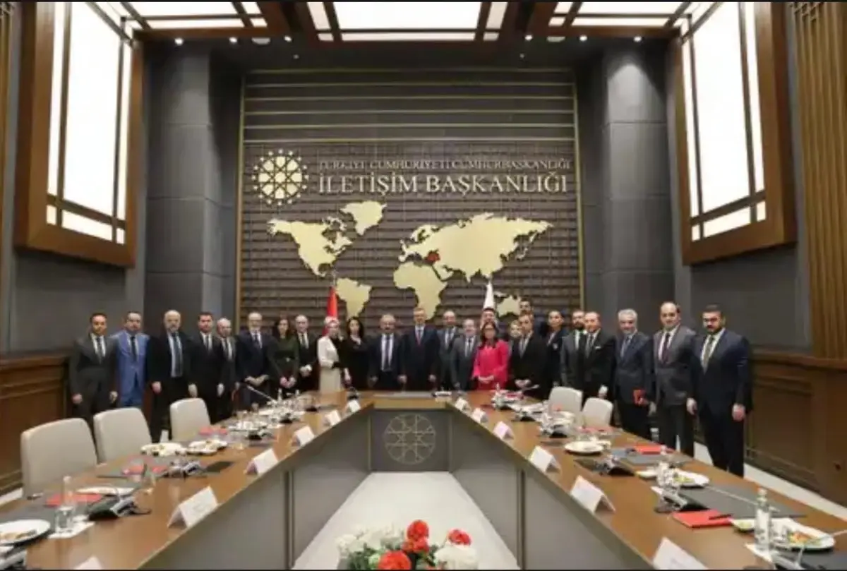 TBF Heyeti İletişim Başkanı Duran’ı Ziyaret Etti