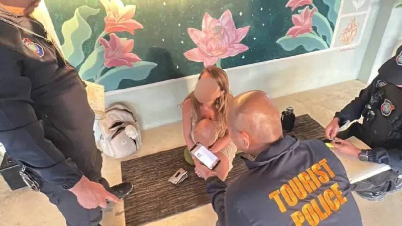 Yoga eğitmeni “ileri seviye seks teknikleri” dersi açtı, gözaltına alındı!