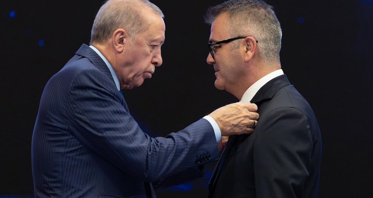 CHP’den seçilmiş, AKP’ye geçmişti: Belediye personeline “AKP’ye geçin” baskısı