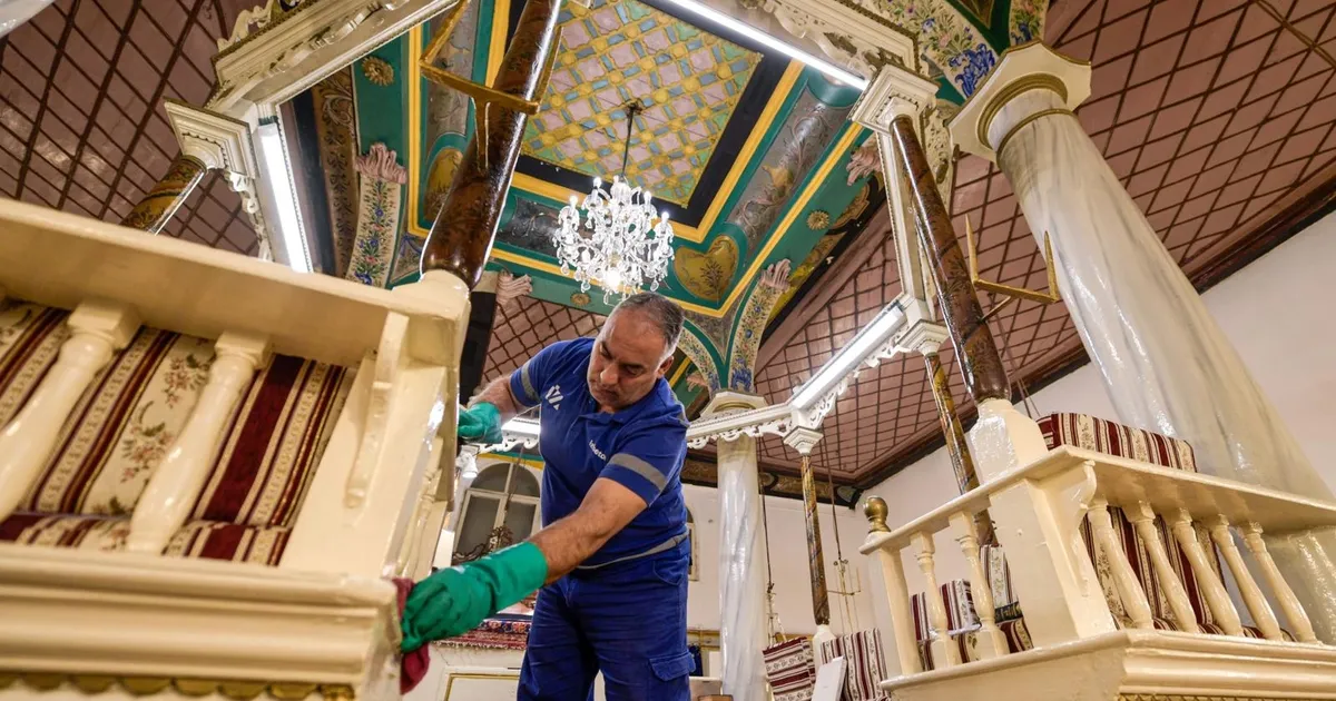 İzmir’in ibadethaneleri köşe bucak temizleniyor