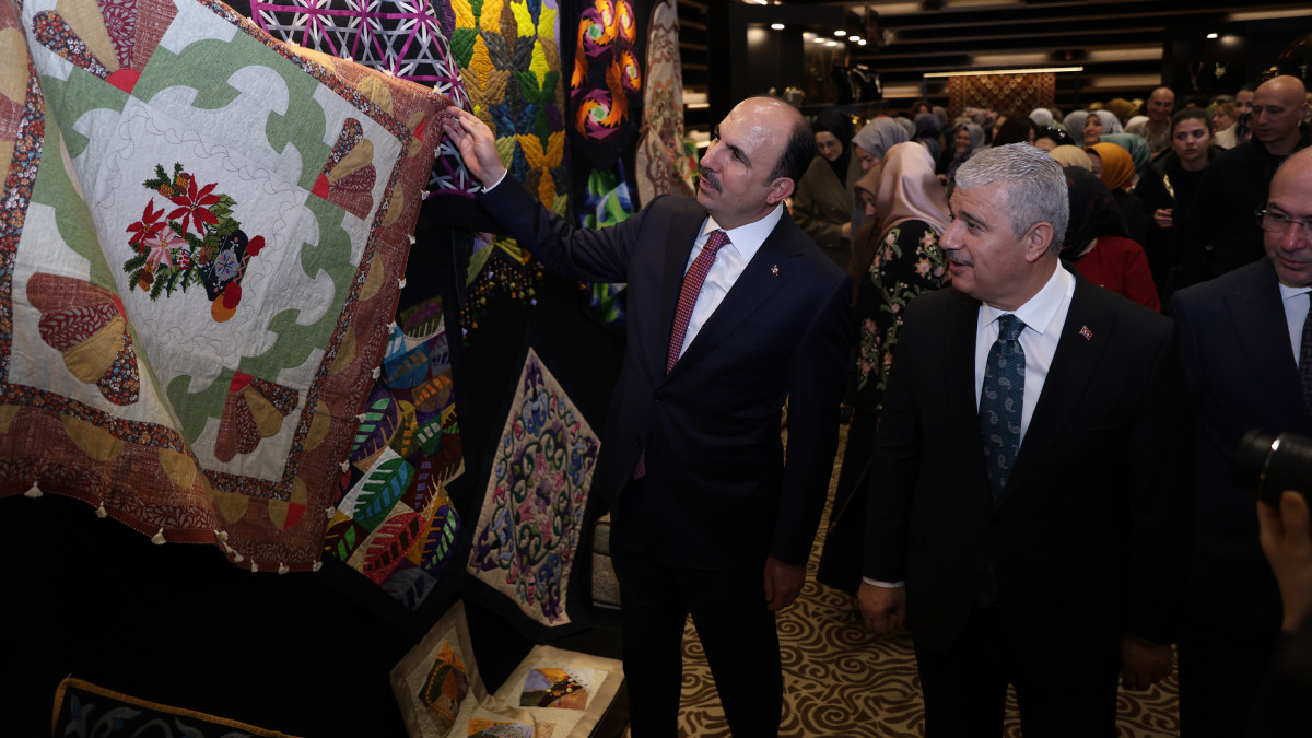 Konya’da Türkiye’nin en büyük halk üniversitesinden 2025 eserlik sergi