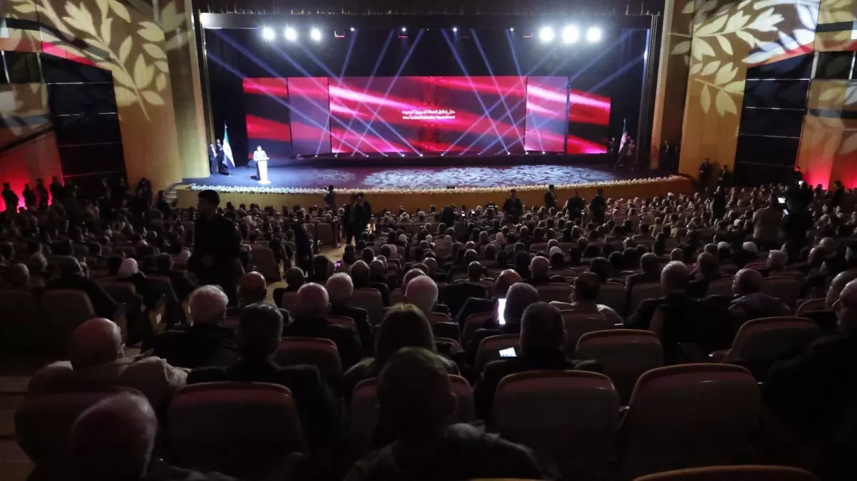 Şam’da Yeni Suriye Banknotları Tanıtıldı