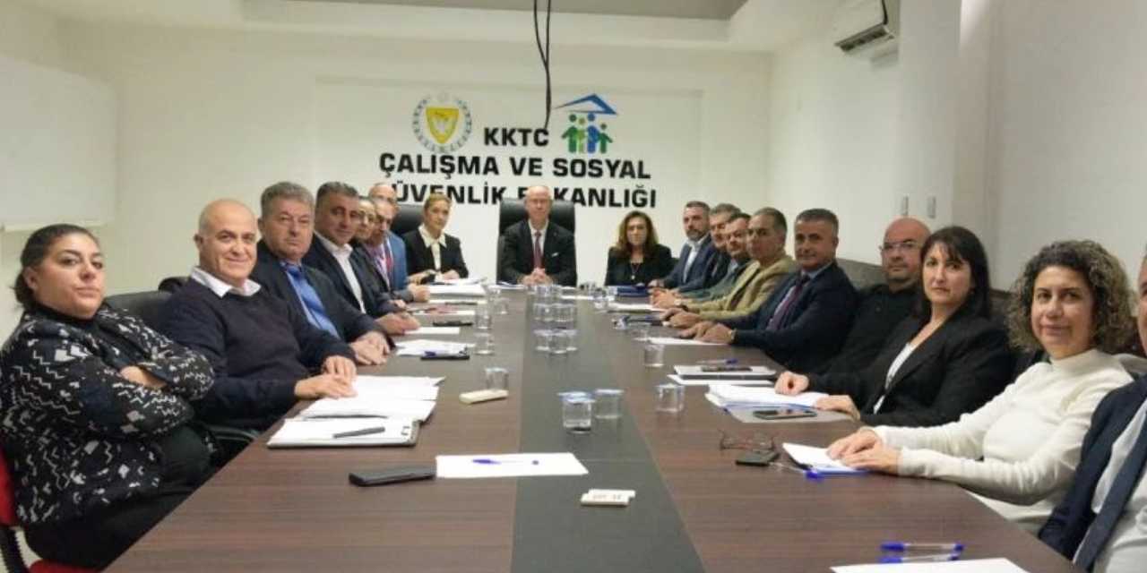 Asgari ücret 52 bin 738 TL oldu: İşçiler isyan etti