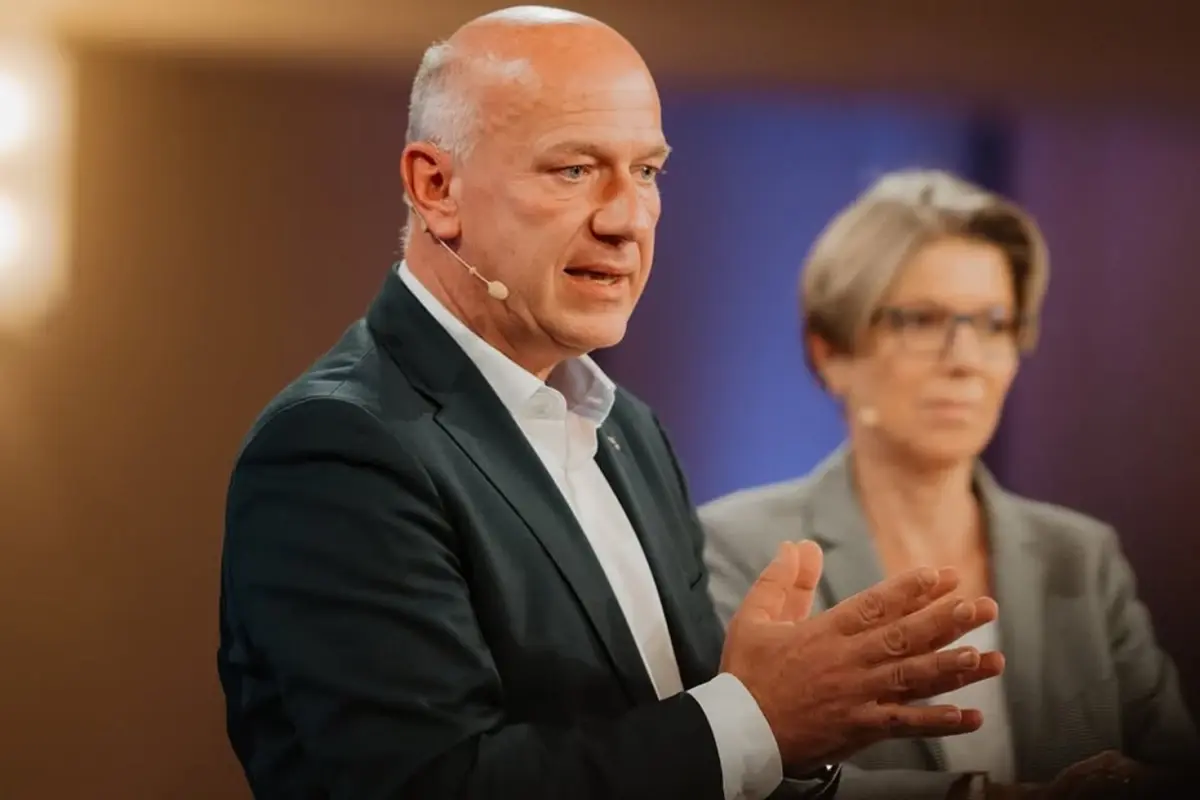 Berlin’de Kriz Sırasında Tenis Skandalı