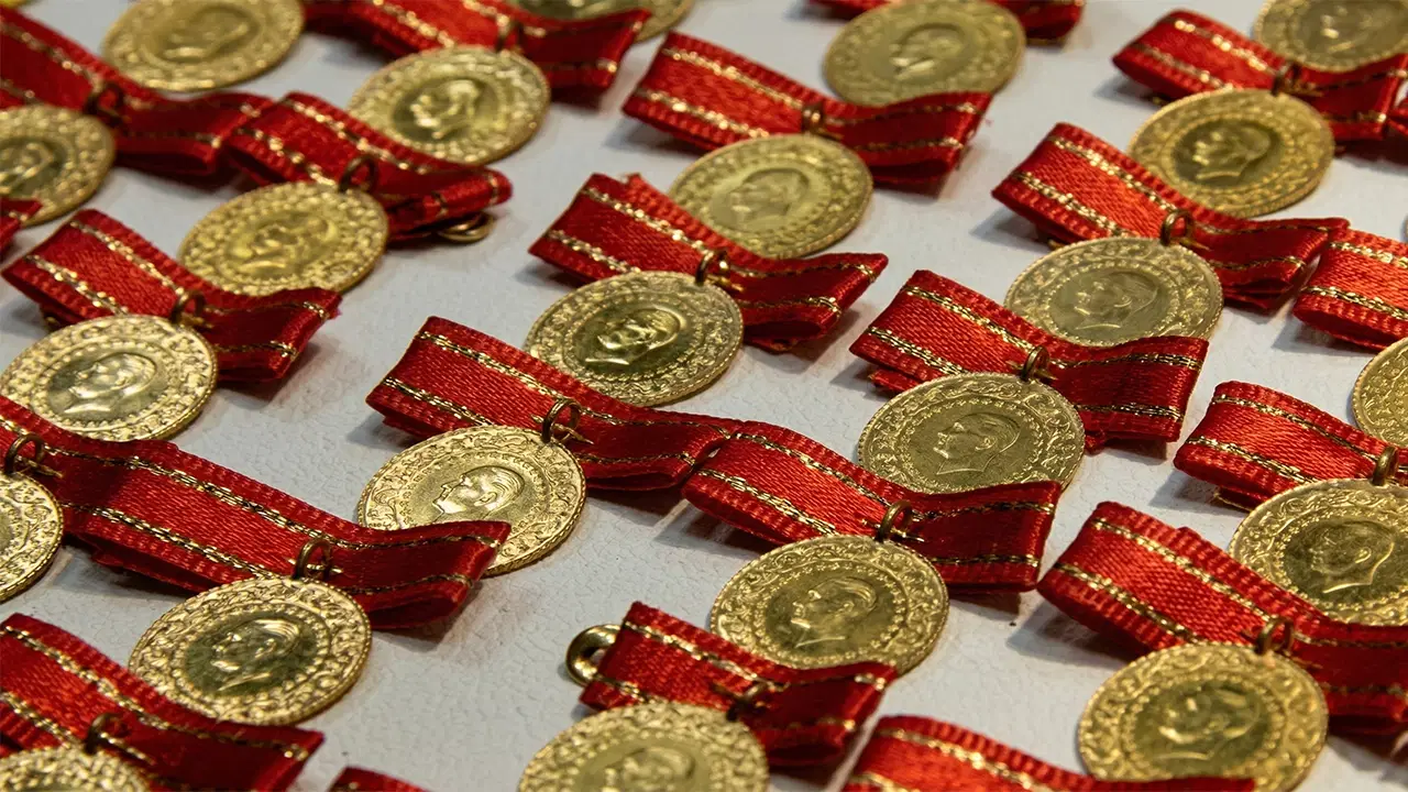 Altın Fiyatları Barış Görüşmelerinin Gölgesinde: 27 Nisan 2026 Güncel Veriler