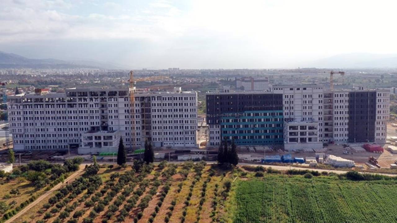 Deprem Bölgesine 40 Milyar TL, Aydın’daki Tek Hastaneye 60 Milyar TL: Sağlık Bütçesi Ranta mı Gidiyor?