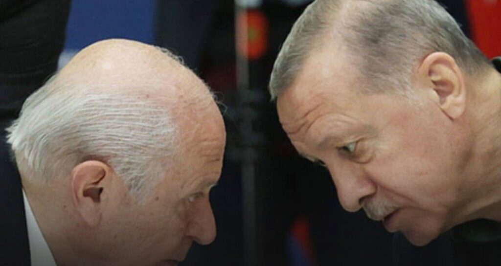 İktidar Destekli Araştırma Şirketinden Dikkat Çeken Anket Sonuçları: AKP ve MHP Oy Kaybı Yaşıyor
