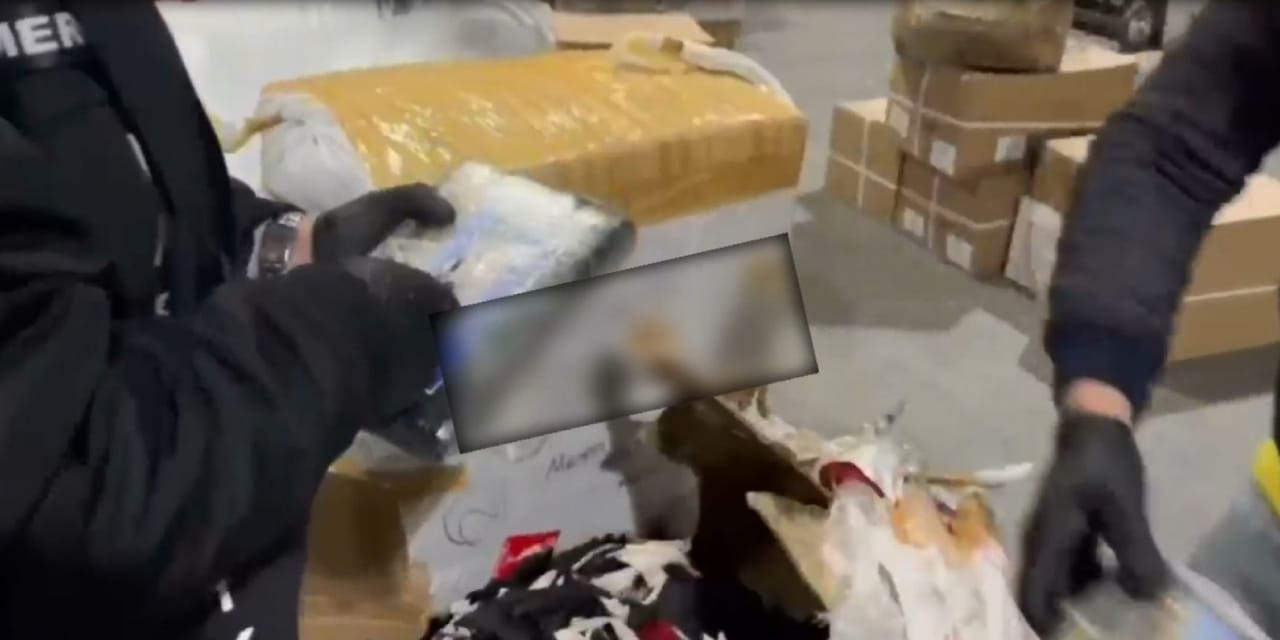 Mersin’de Uyuşturucu Operasyonu: 5 Kilogramdan Fazla Kokain Ele Geçirildi, 2 Kişi Tutuklandı