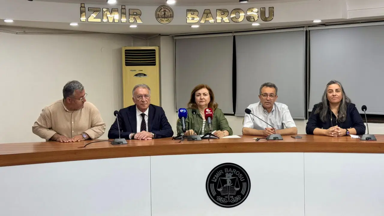 İzmir Barosu’na Yönelik Tepkiler Artıyor: Adalet için Birleşen Sesler